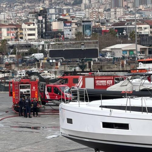 Pendik Marina’daki atık yağ depolama alanında çıkan yangın söndürüldü